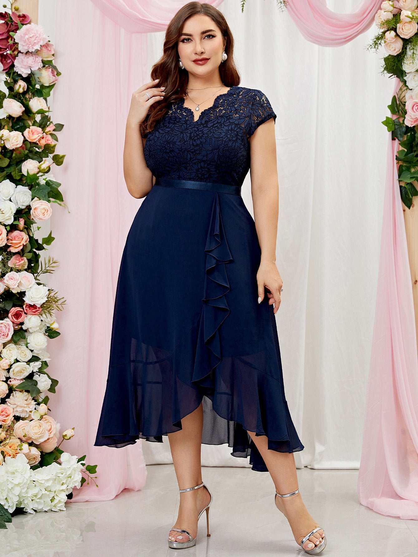 Plus Size V-Neck Floral Lace Bridesmaid Maxi Dress, Ruffle Design